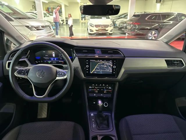 Volkswagen Touran 1.5 TSI DSG