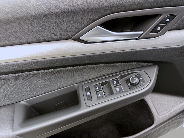 Volkswagen Golf 2.0 TDI DSG Life Variant