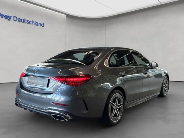 Mercedes-Benz C 220 Sedan