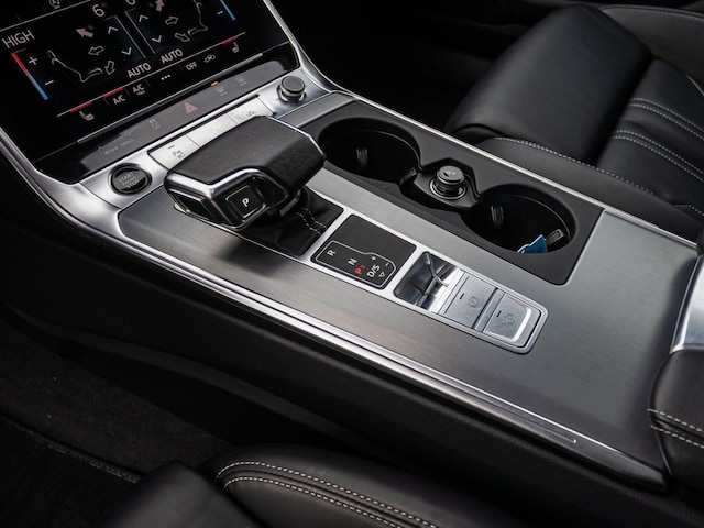 Audi A6 55 TFSI Avant Quattro S-Tronic Sport