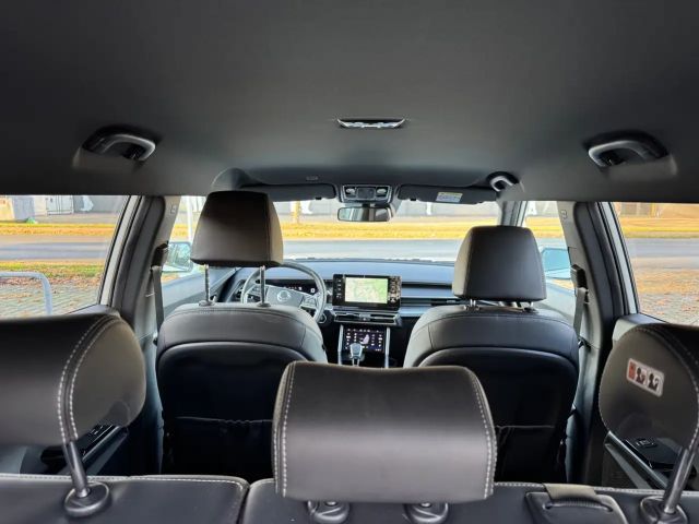 SsangYong Torres 2WD Quartz