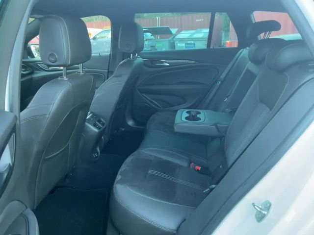 Opel Insignia 2.0 CDTI Sports Tourer Ultimate