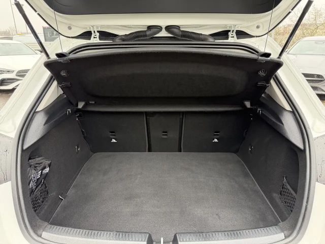 Mercedes-Benz A 180 A 180 d