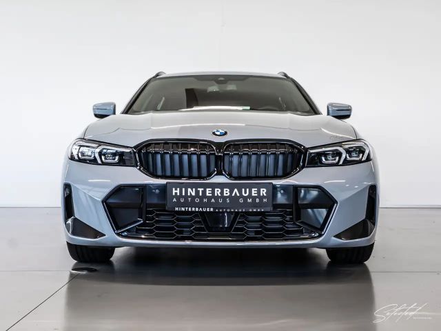 BMW 330 330i M-Sport Touring xDrive