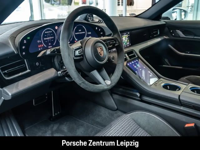 Porsche Taycan 4 Cross Turismo