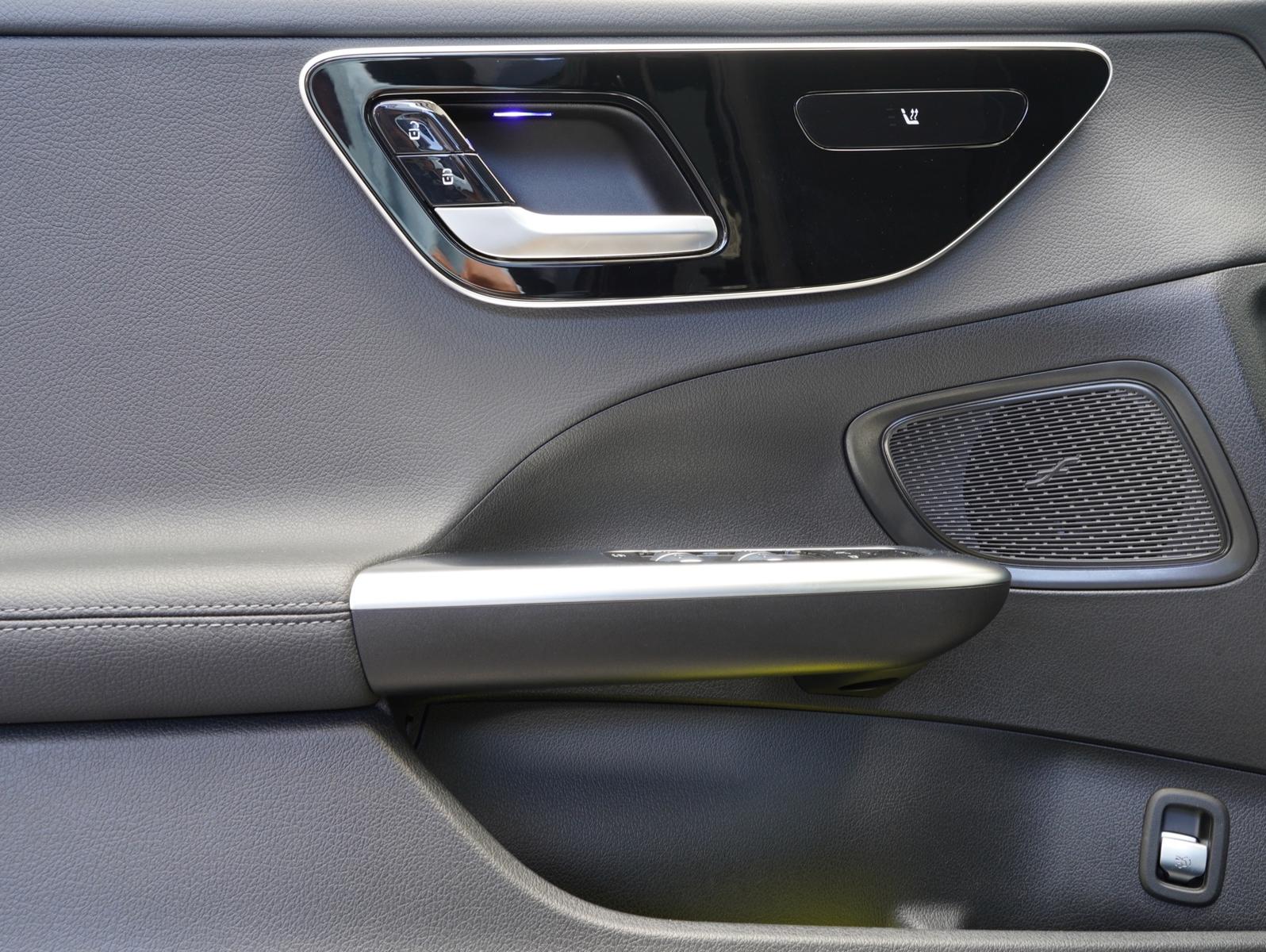 Mercedes-Benz C 200 AVANTGARDE C 200 d Estate