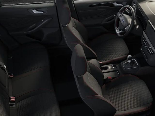 Ford Focus ST Line Wagon