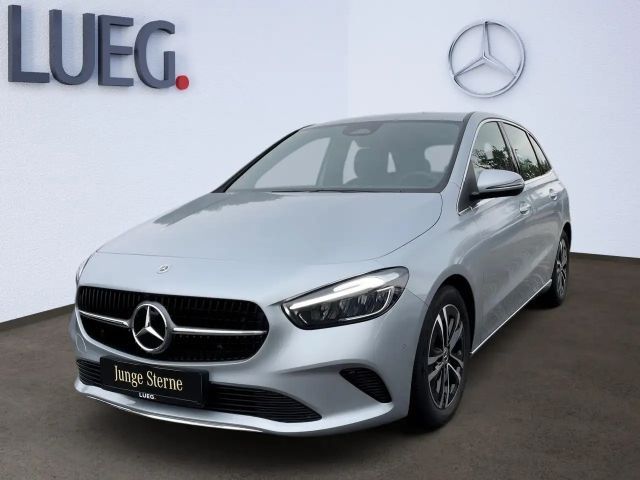Mercedes-Benz B 200 Progressive Sedan