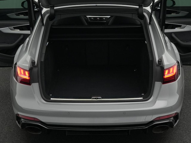 Audi RS4 Avant Quattro