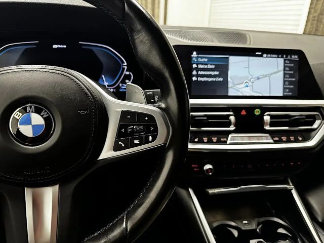 BMW 330 330e Touring