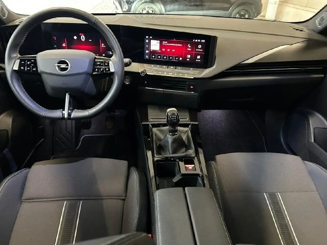 Opel Astra GS-Line Grand Sport