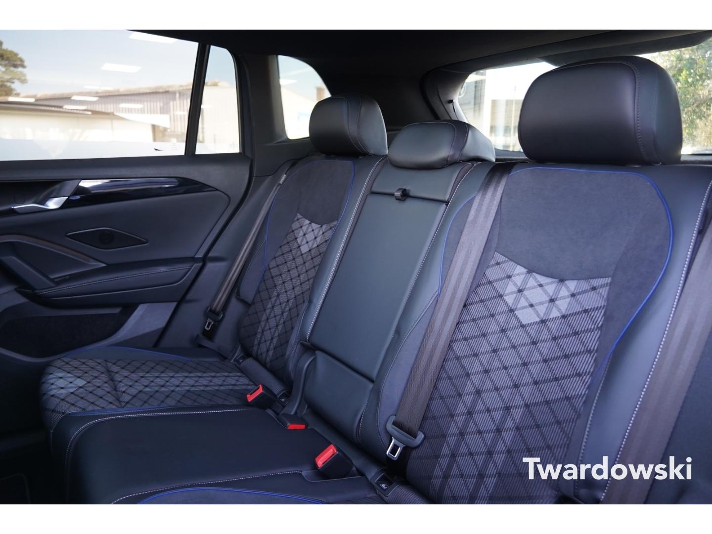 Volkswagen Tiguan R-Line eHybrid