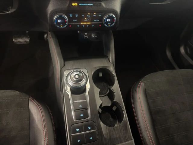 Ford Kuga Plug in Hybrid ST Line X