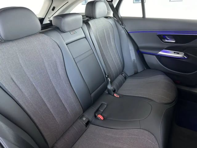 Mercedes-Benz E 220 AVANTGARDE E 220 d Estate