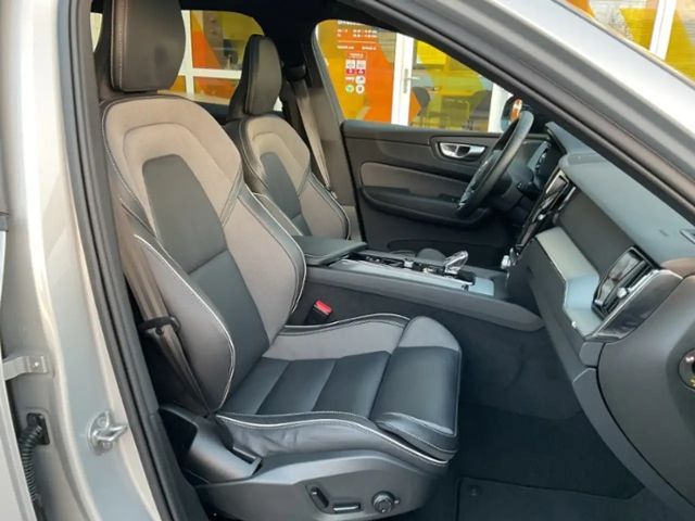 Volvo XC60 Dark Plus