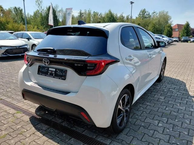 Toyota Yaris Hatchback Hybride VVT-i