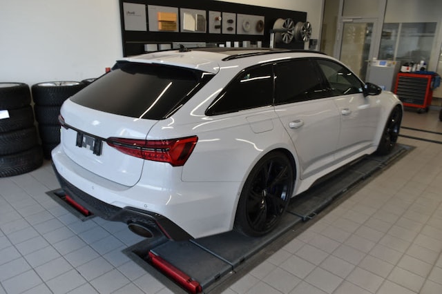 Audi RS6 Avant Quattro