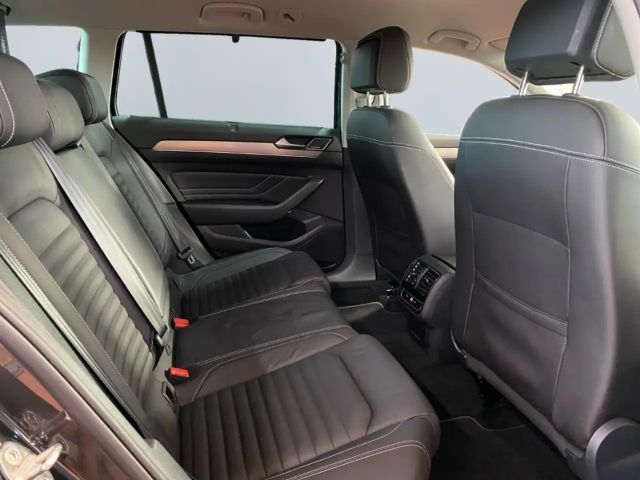 Volkswagen Passat 1.5 TSI Business DSG Variant