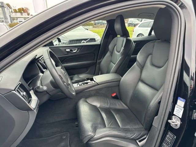 Volvo S60 AWD Dark Plus Recharge