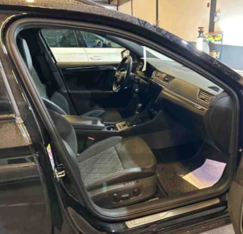 Skoda Superb 2.0 TDI Combi Sportline