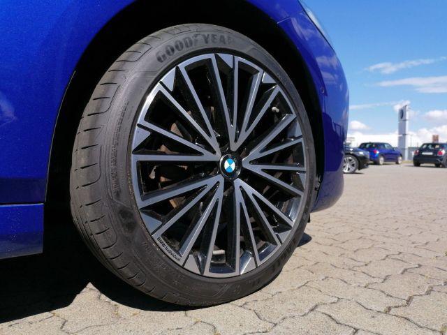 BMW 220 220i Active Tourer