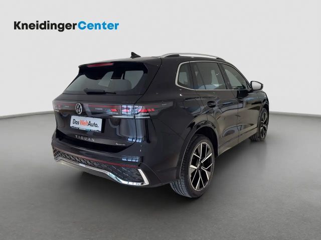 Volkswagen Tiguan 4Motion DSG R-Line