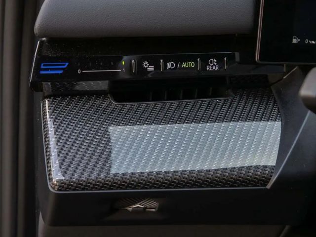 BMW 520 520i M-Sport Sedan