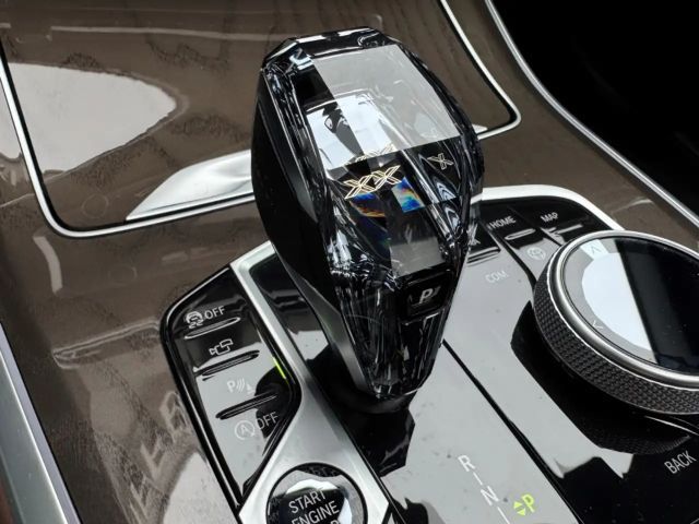 BMW X5 i CRYSTAL PANO-SKY GESTIK H/K HUD LASER