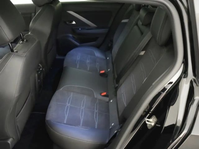 Opel Astra Sports Tourer Ultimate