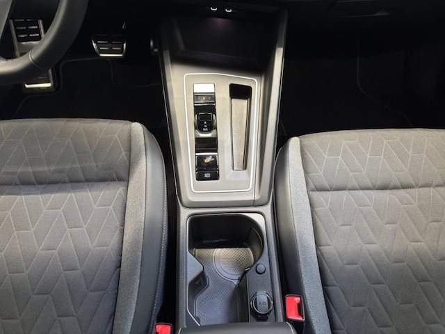 Volkswagen Golf 1.5 TSI DSG