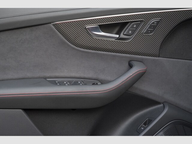 Audi RS Q8 Performance Quattro