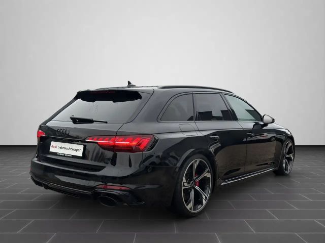 Audi RS4 Avant Quattro