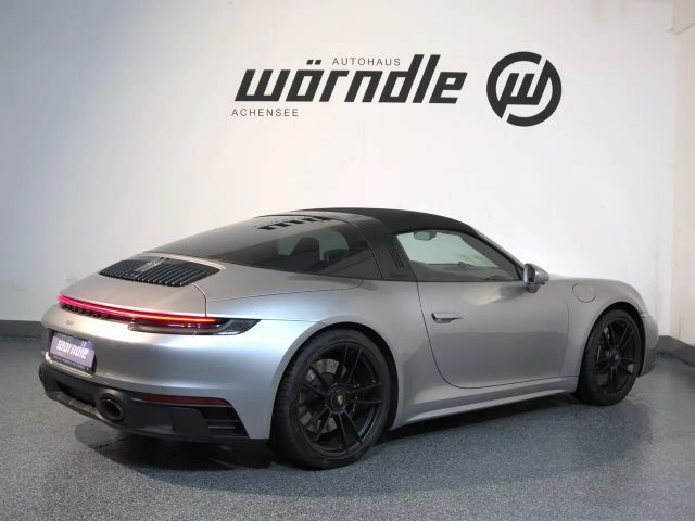 Porsche 911 4 Cabrio GTS Targa