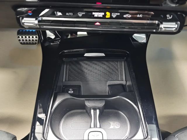 Mercedes-Benz CLA 220 AMG Line Coupé