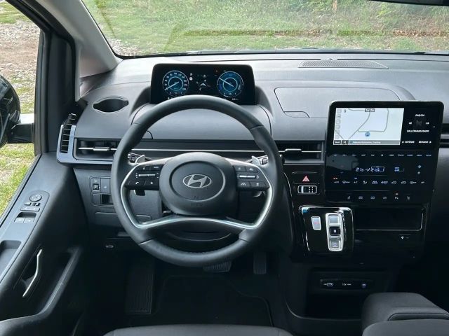 Hyundai Staria Trend