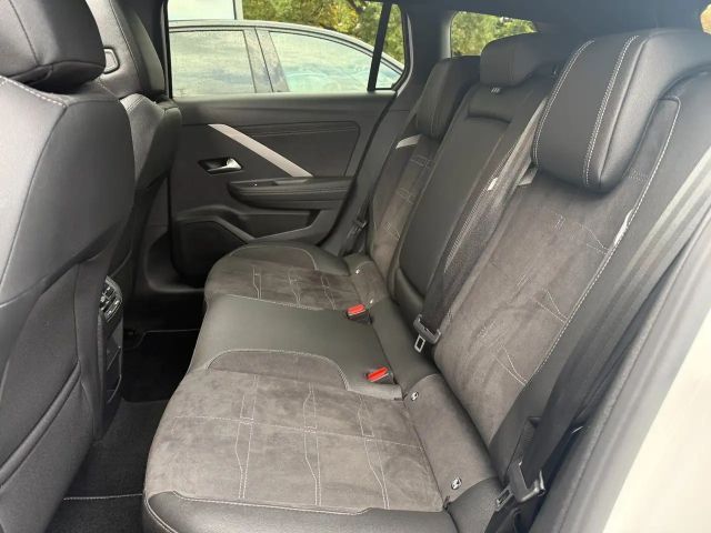 Opel Astra Sports Tourer Ultimate