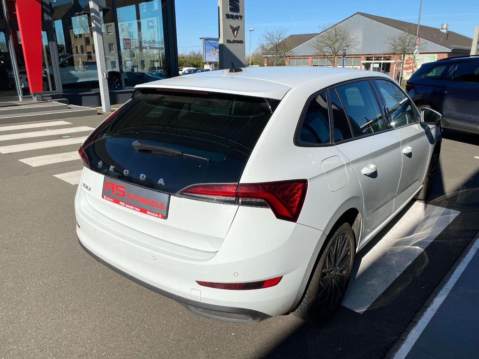 Skoda Scala LED, SmartLink