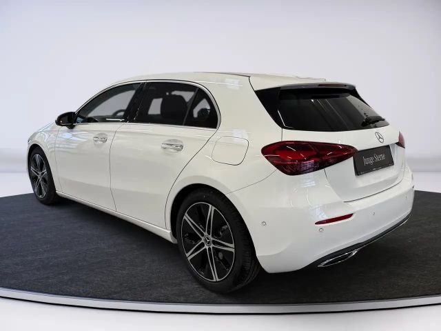 Mercedes-Benz A 180 Hatchback