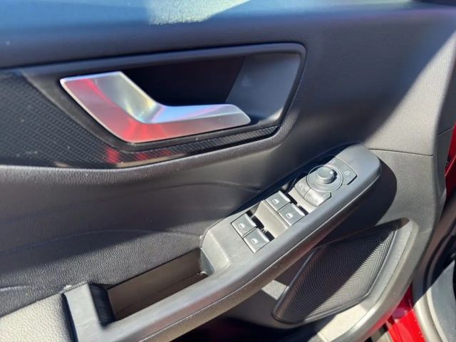 Ford Kuga EcoBoost ST Line