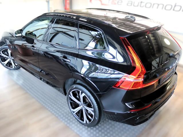 Volvo XC60 AWD Dark Plus Recharge