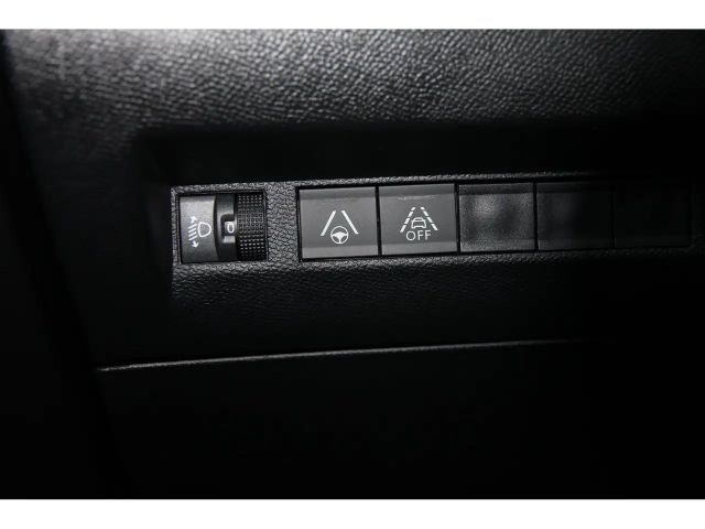 Peugeot E-2008 Allure Pack
