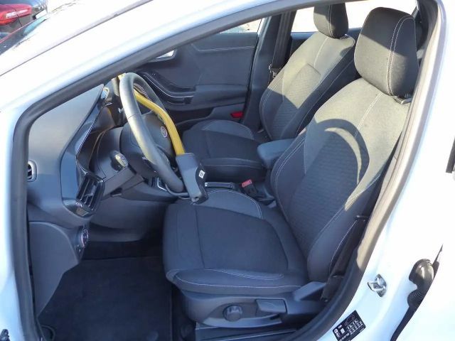 Ford Puma EcoBoost Titanium