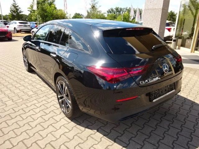 Mercedes-Benz CLA 200 Progressive