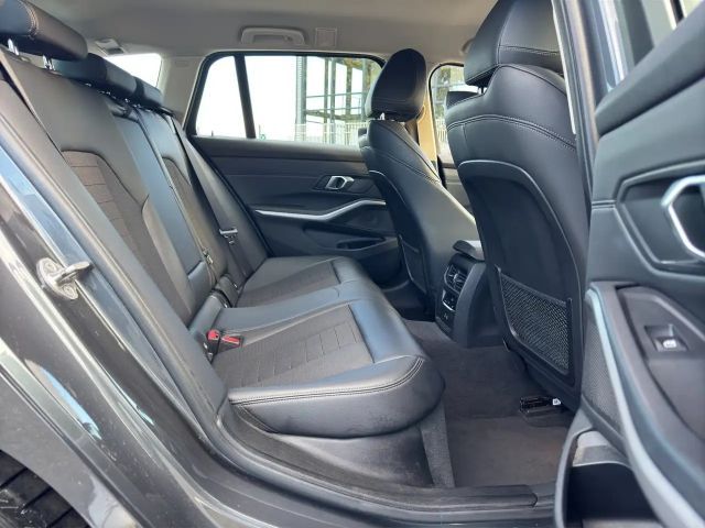 BMW 320 320d Touring