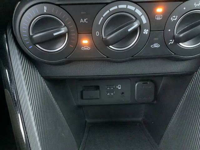 Mazda 2 Center-Line 8fach bereift Garantie bis 11/2028 Cen