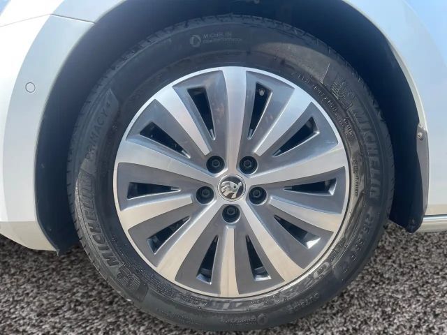 Skoda Superb 2.0 TDI Combi