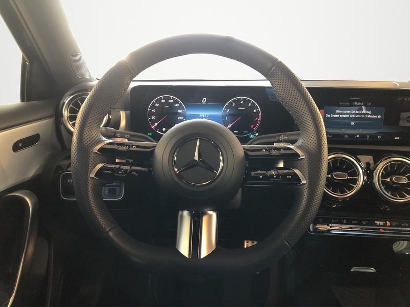 Mercedes-Benz A 200 AMG Line