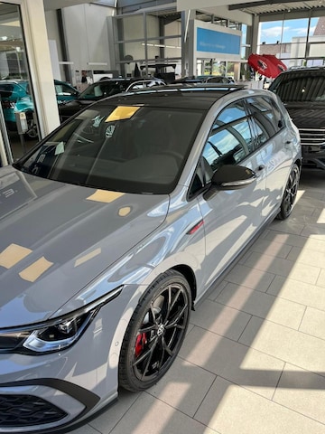 Volkswagen Golf 2.0 TSI DSG IQ.Drive