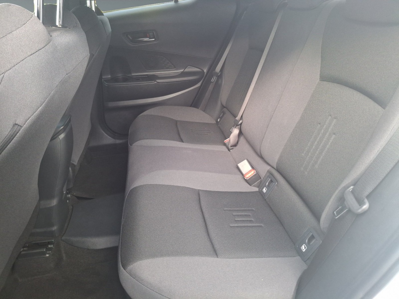 Toyota C-HR 5-deurs Team D