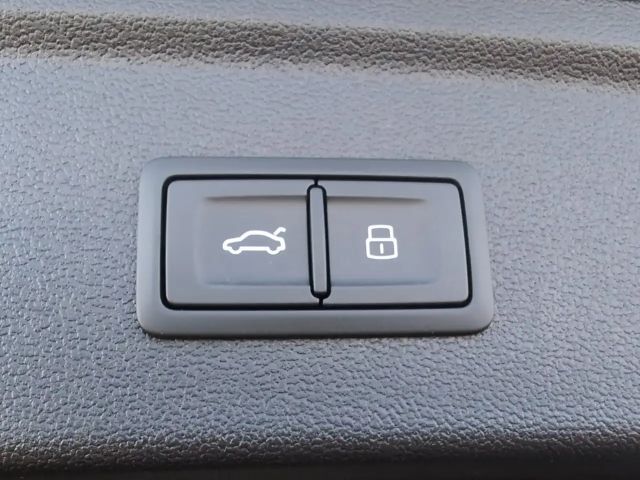 Audi A3 30 TDI Sedan